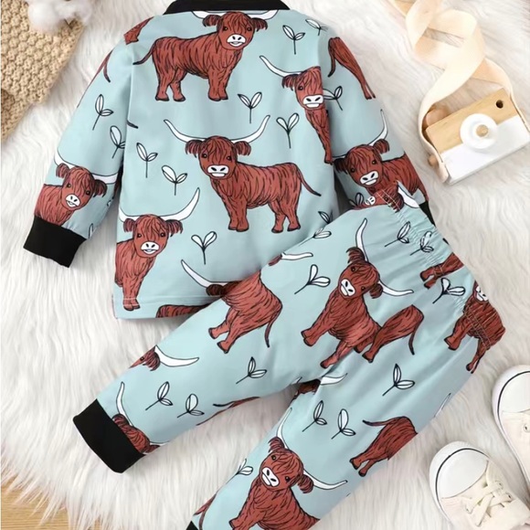 Adorable Baby Boy P.j.’s with Highland Cows - Picture 2 of 7